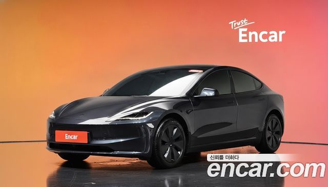 Tesla Model 3 2025
