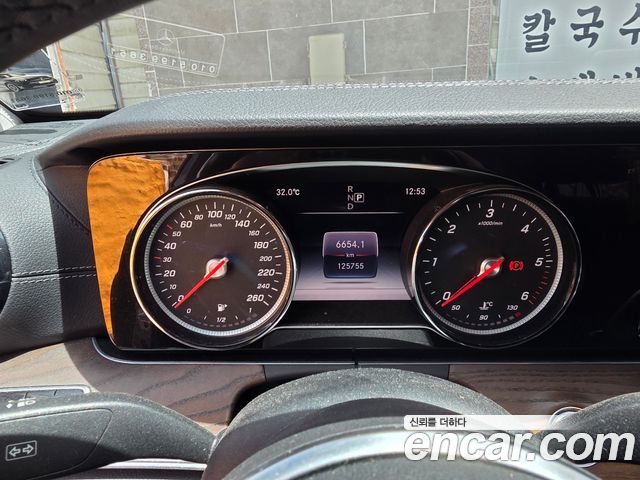 Mercedes-Benz E-Class 2019