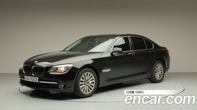 BMW 7-Series 2010