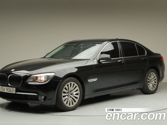 BMW 7-Series 2010