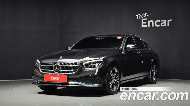 Mercedes-Benz E-Class 2021