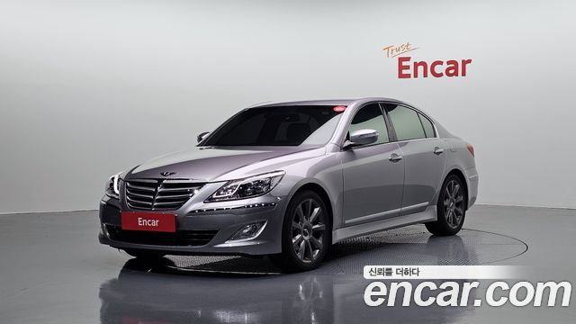 Hyundai Genesis 2013