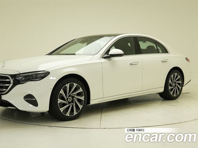 Mercedes-Benz E-Class 2025