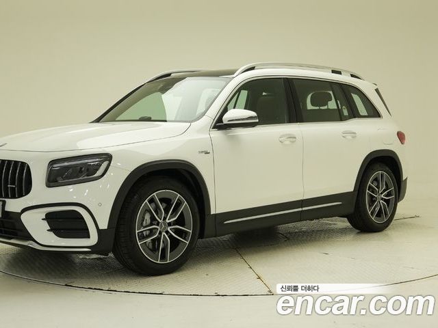 Mercedes-Benz GLB-Class 2025