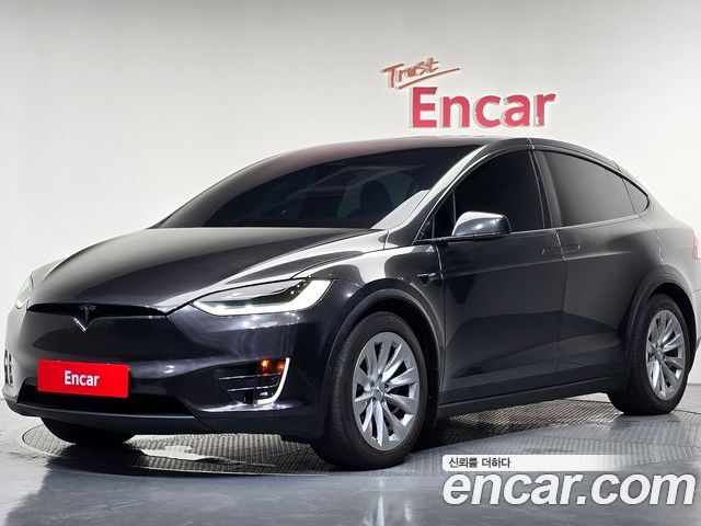 Tesla Model X 2020