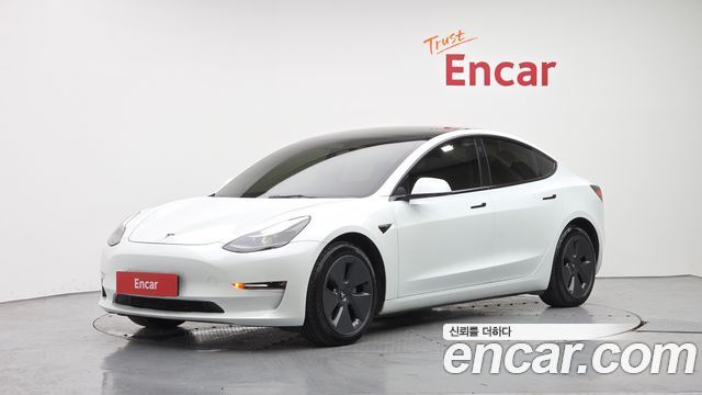 Tesla Model 3 2022