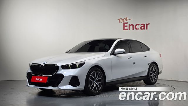 BMW 5-Series 2025