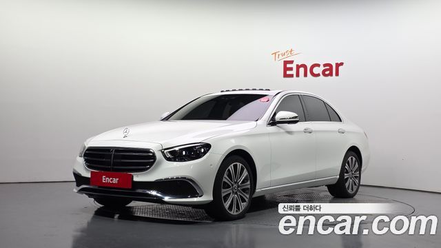 Mercedes-Benz E-Class 2022