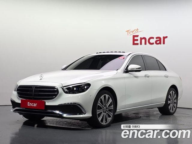 Mercedes-Benz E-Class 2022