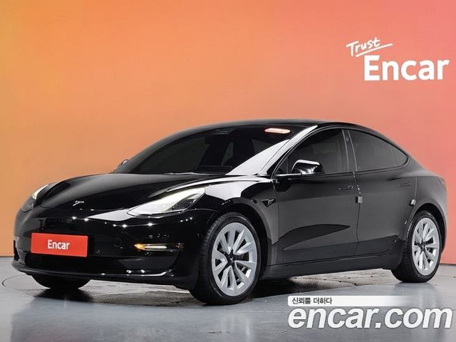 Tesla Model 3 2022