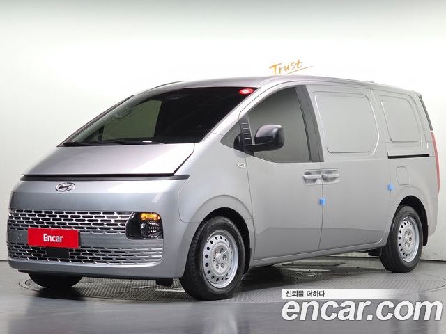 Hyundai Staria 2021