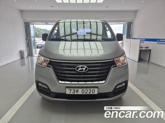 Hyundai Starex 2018