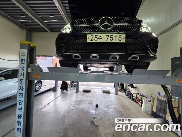 Mercedes-Benz GLC-Class 2019
