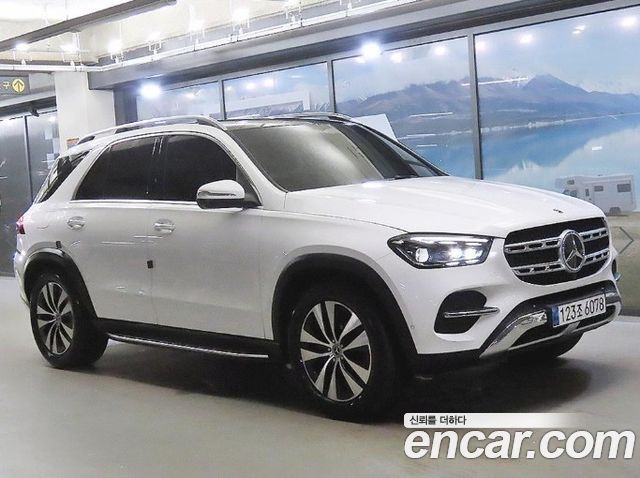 Mercedes-Benz GLE-Class 2025
