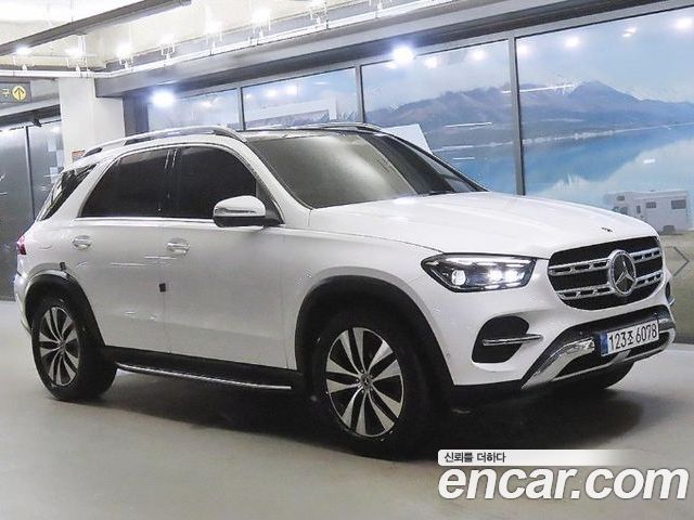Mercedes-Benz GLE-Class 2025