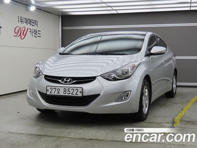 Hyundai AVANTE 2013