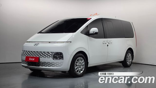 Hyundai Staria 2025
