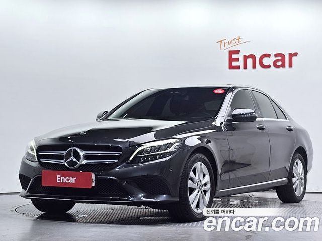 Mercedes-Benz C-Class 2020