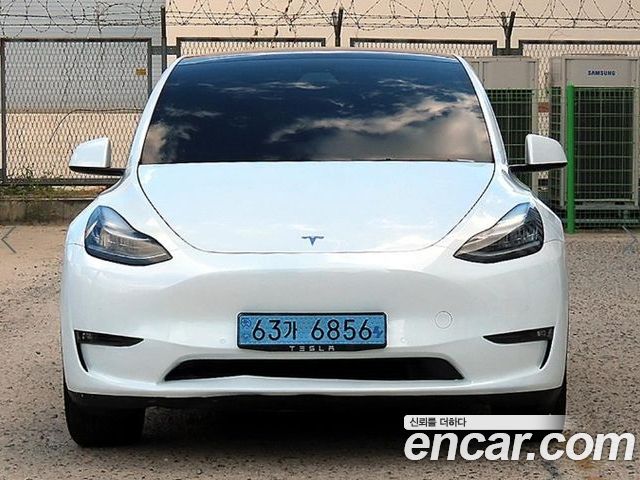 Tesla Model Y 2021