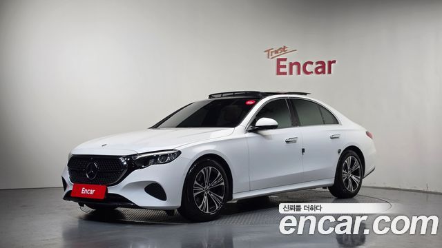 Mercedes-Benz E-Class 2024