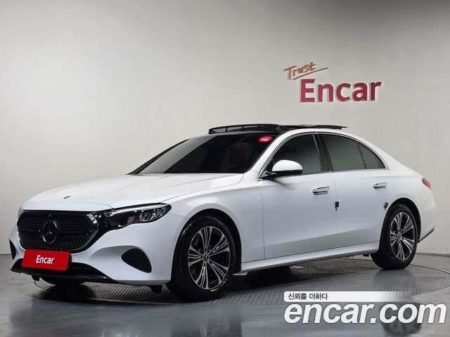 Mercedes-Benz E-Class 2024