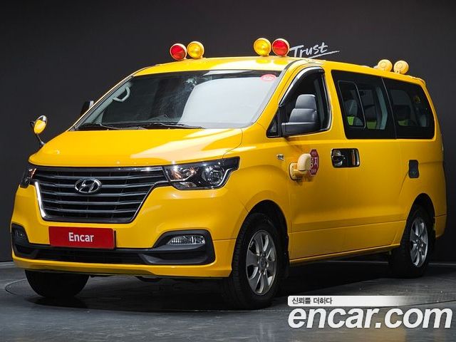 Hyundai Starex 2019