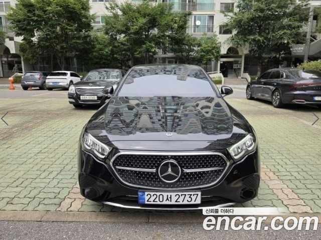 Mercedes-Benz E-Class 2024