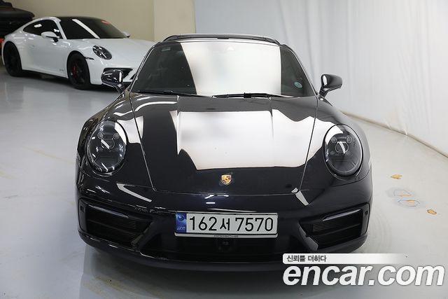 Porsche 911 2023