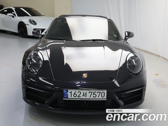 Porsche 911 2023