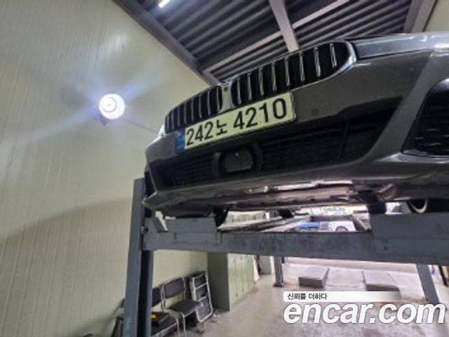 BMW 5-Series 2021