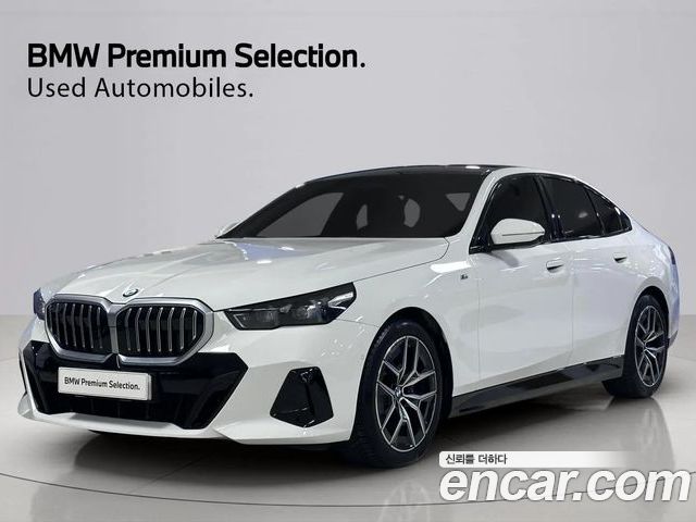 BMW 5-Series 2024