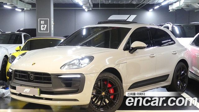 Porsche Macan 2022