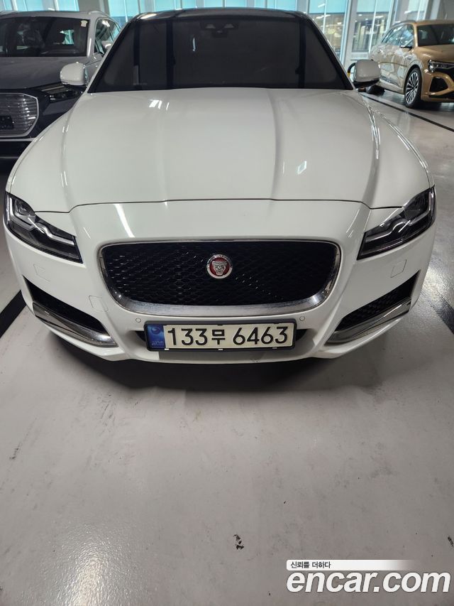 Jaguar XF 2016