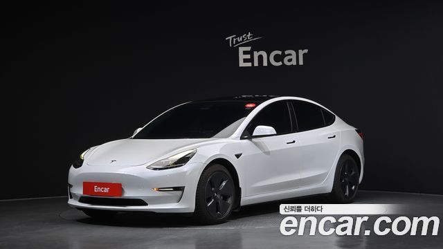 Tesla Model 3 2022