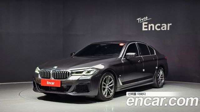 BMW 5-Series 2023