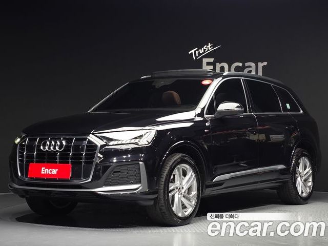 Audi Q7 2021