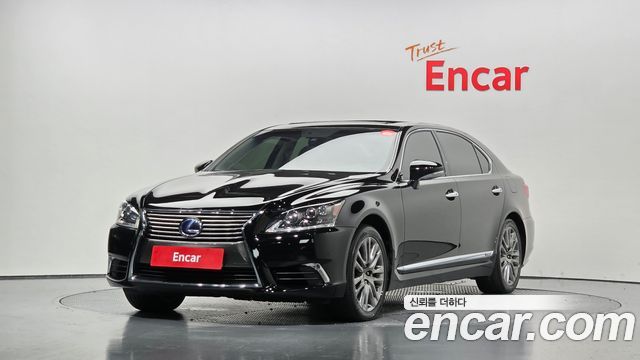 Lexus LS 2016