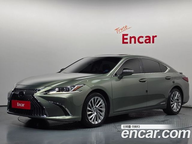 Lexus ES 2018