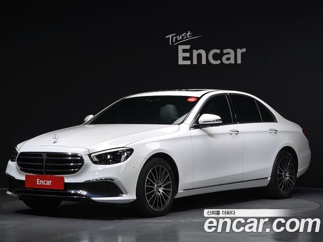 Mercedes-Benz E-Class 2022