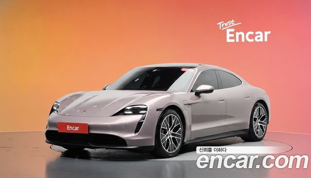 Porsche Taycan 2021