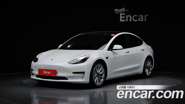 Tesla Model 3 2022