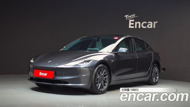 Tesla Model 3 2025