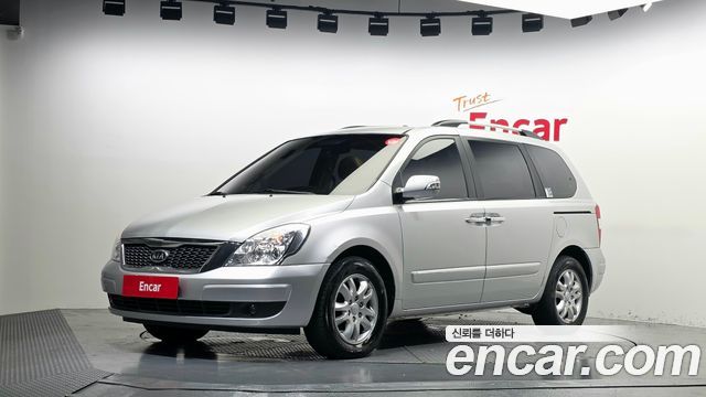 Kia Canival 2011