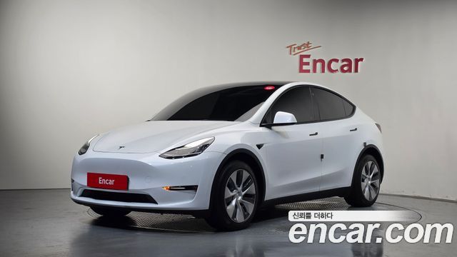 Tesla Model Y 2022