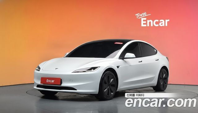 Tesla Model 3 2024