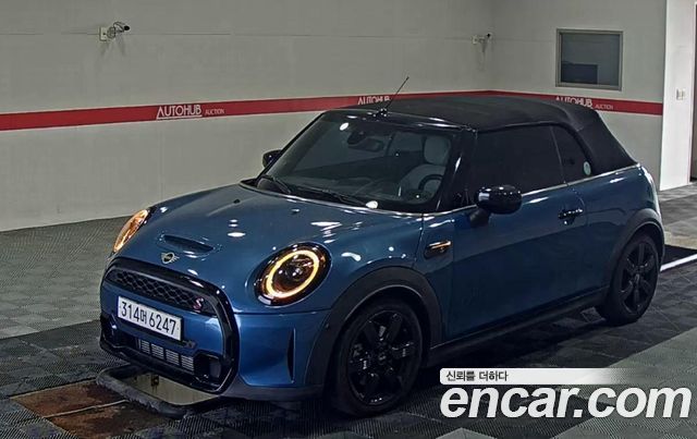 Mini Cooper Convertible 2023