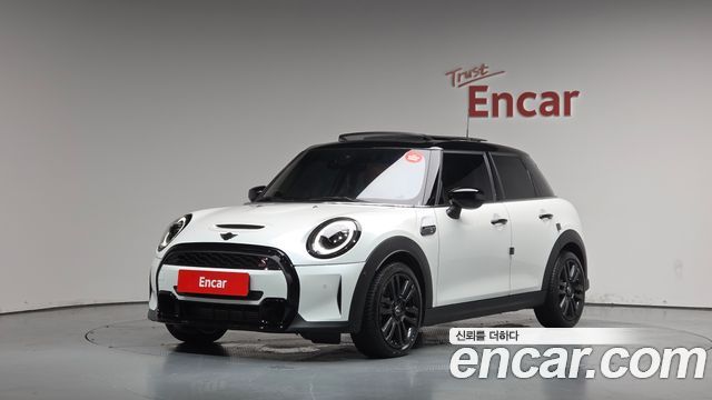 Mini Cooper 2024