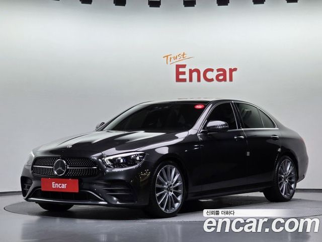 Mercedes-Benz E-Class 2022