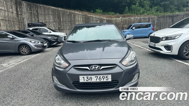 Hyundai Accent 2012