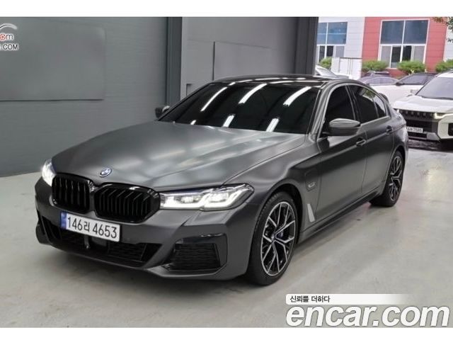 BMW 5-Series 2023
